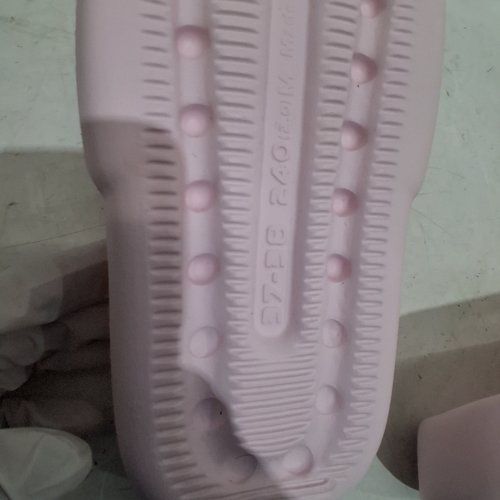 UNISEX MELLOW FLUFFY AND SOFT SANDALS - SIZE 37-38 - PINK image 4
