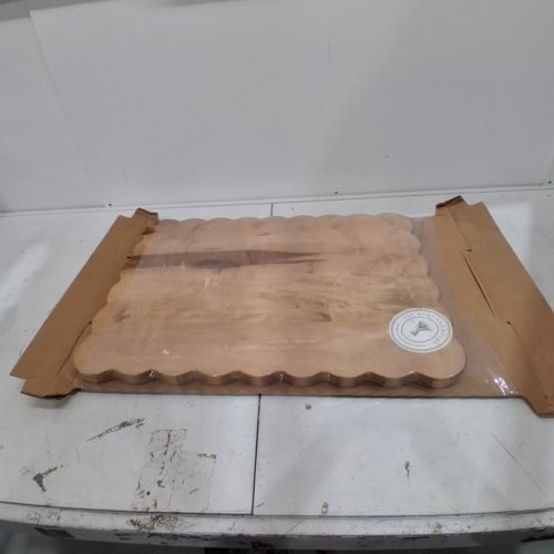 THE HARVEST BOARD EDITON TWO FOOT SCALLOP CUTTING BOARD 24" X 17" - BROWN image 2