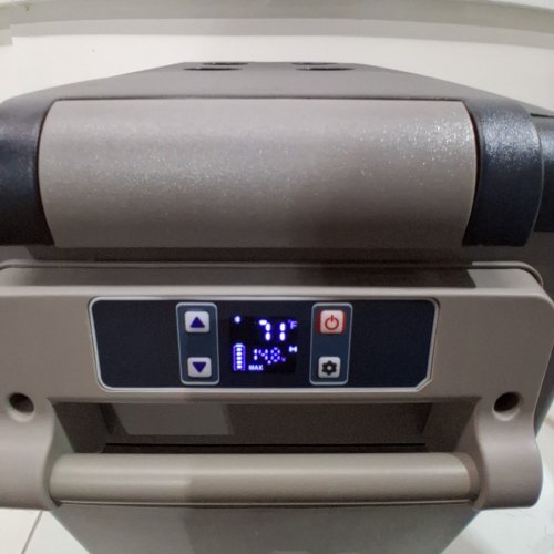 EUHOMY PORTABLE ELECTRIC COOLER WITH CAR PLUG - 27.2" X 13.6" X 17.7" - GREY/BLACK (MODEL: ‎CF001-45GR-CAEH) image 2