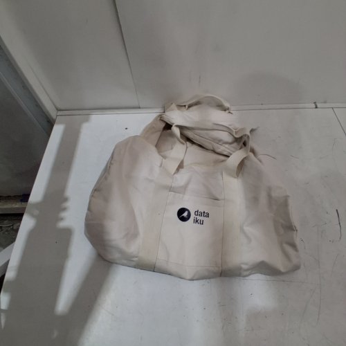 CUSTOM CANVAS 'DATAIKU' DUFFLE BAG WITH REMOVABLE STRAP - 20" X 9" - WHITE image 2