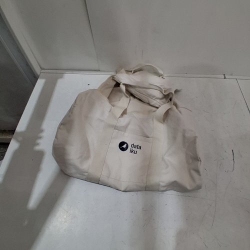 CUSTOM CANVAS 'DATAIKU' DUFFLE BAG WITH REMOVABLE STRAP - 20" X 9" - WHITE image 3