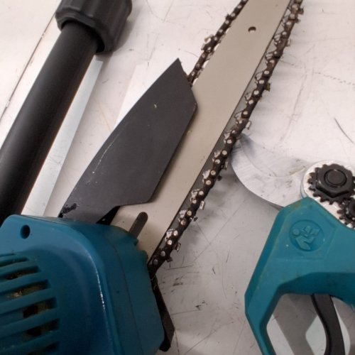 4-IN-1 MINI CHAINSAW WITH EXTENSION POLE AND 30 MM ELECTRIC SECATEURS COMPATIBLE WITH MAKITA 18V BATTERY **TOOL ONLY** - 8" -14.7FT - BLUE image 3