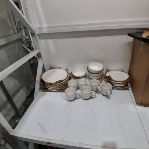 24PC ARTENA CERAMIC EMBOSSED DINNERWARE SET - WHITE (STYLE: DAMASK FLORAL) image 3