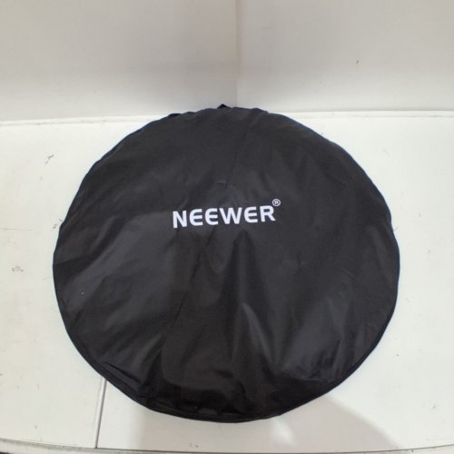NEEWER REVERSIBLE COLLAPSIBLE LIGHT REFLECTOR LIGHT DIFFUSER PANEL - 58" X 78" - BLACK/WHITE image 6