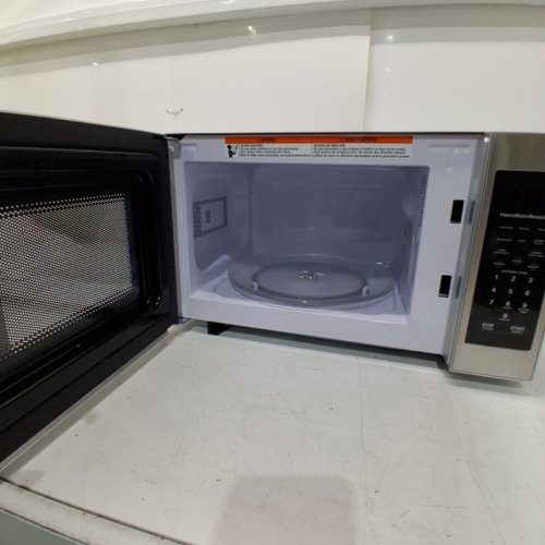 HAMILTON BEACH STAINLESS STEEL MICROWAVE - 0.7 CU FT - 700 WATTS WITH 10 POWER LEVELS (MODEL: EM720CPN-SS) image 5