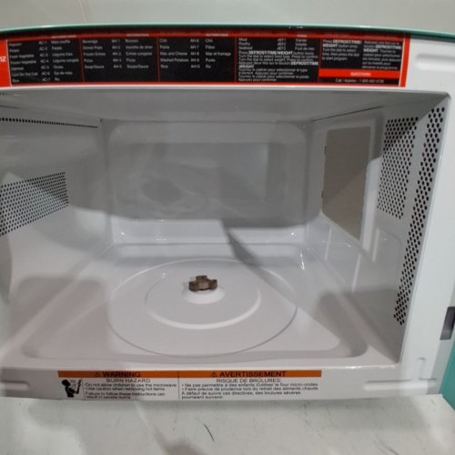 GALANZ RETRO STYLE COUNTERTOP MICROWAVE OVEN - 0.9CU.FT - MINT (MODEL: GLCMKZ09GNR09) image 3