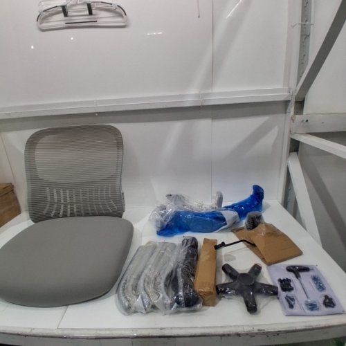 OFFICE CHAIR WITH BREATHABLE MESH BACKING AND LUMBAR SUPPORT - 250LBS CAP - GREY (MODEL: C-3718-1B-GY) image 2