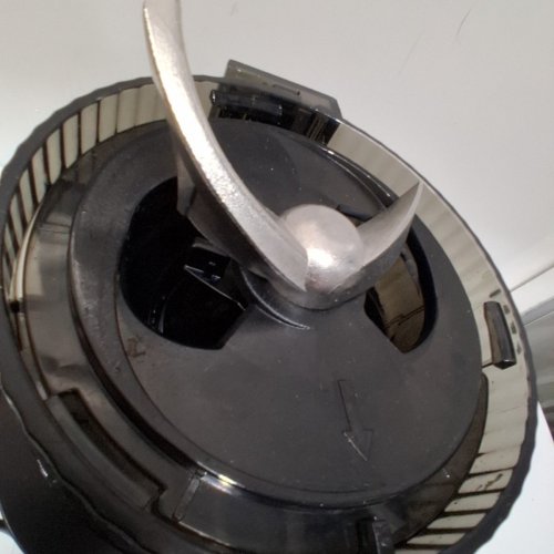 AMZCHEF COLD PRESS SLOW JUICER WITH 6.5" FEED - SILVER/BLACK (MODEL: ZM1939) image 4