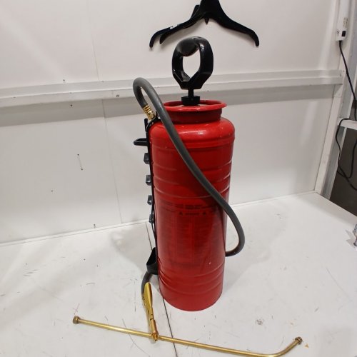 CHAPIN TRI-POXY INDUSTRIAL OPEN HEAD SPRAYER - 3.5GAL - RED (MODEL: 19494) image 2