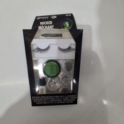 8PC EXPRESSIONS WICKED MAKEUP KIT (STYLE: WICKED) image 3