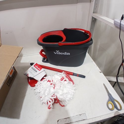 VILEDA EASYWRING FLOOR CLEANING SYSTEM image 2