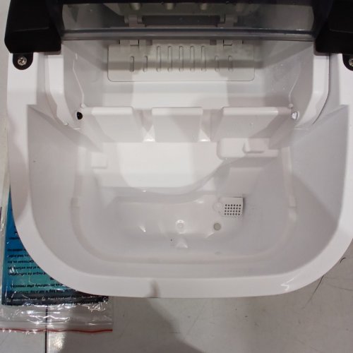 EUHOMY COUNTERTOP ICE MAKER MACHINE WITH HANDLE, BASKET AND SCOOP - MAKES 26LBS PER DAY - BLACK (MODEL: IM030-BBL-CAEH) image 6
