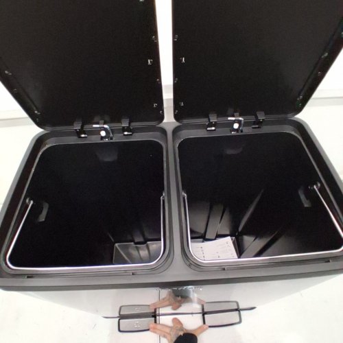 THE STEP N' SORT SOFT STEP DUAL TRASH AND RECYCLING BIN - SILVER - 70L (35L EACH SIDE) (MODEL: 900702) image 4