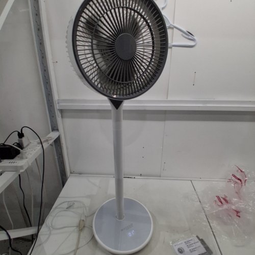 WOOZOO BY IRIS 360°PEDESTAL FAN WITH REMOTE- WHITE/GREY (MODEL: STF-360DC) image 2