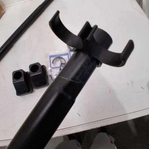 UMIMILE ADJUSTABLE TENSION SHOWER CURTAIN ROD - 75" - 102" - BLACK image 4