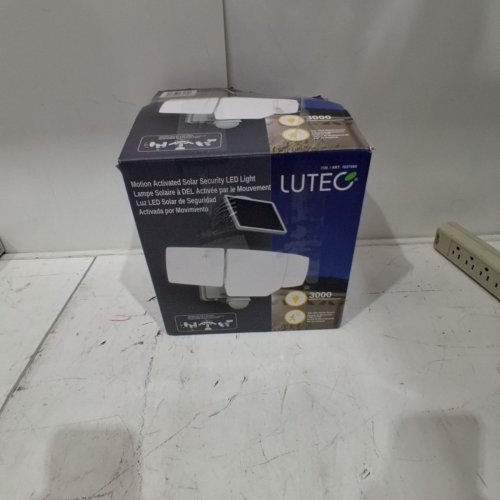 LUTEC MOTION ACTIVATED SOLAR SECURITY LED FLOOD LIGHT - 5000K - 3000LM - WHITE (MODEL: 1937995) image 3