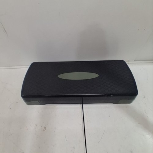 AMAZON BASICS AEROBIC EXERCISE STEP PLATFORM - BLACK\GREY image 3