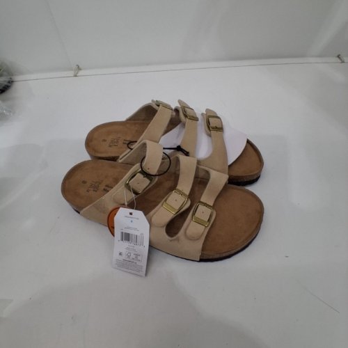 WOMEN'S TIME AND TRU BUCKLE-STRAP SANDALS - 8 - BEIGE (STYLE: 29QUINCYY26) image 3