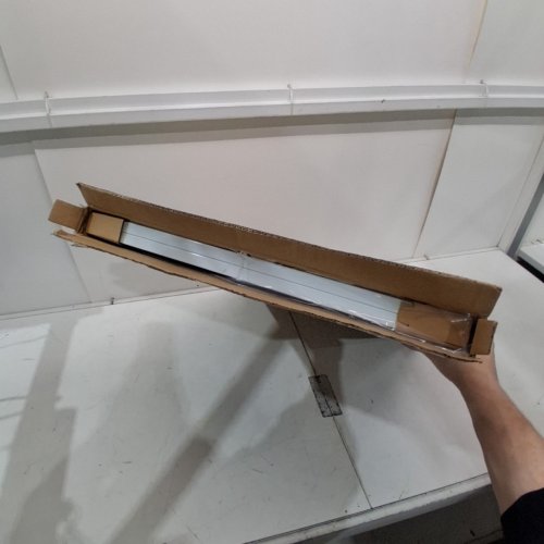 REGALO EXTRA WIDE 2-IN-1 TOP OF STAIRWAY AND HALLWAY SAFETY GATE WITH MOUNTING KIT - WHITE (MODEL: 1250 DS) image 3