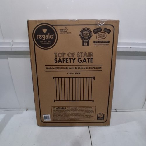 REGALO EXTRA WIDE 2-IN-1 TOP OF STAIRWAY AND HALLWAY SAFETY GATE WITH MOUNTING KIT - WHITE (MODEL: 1250 DS) image 4