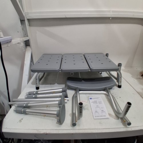 MEDLINE GUARDIAN BATHTUB TRANSFER BENCH WITH BACK SUPPORT & SUCTION FEET - MAX 500LBS - GREY (MODEL: G3-200KBX1) image 2