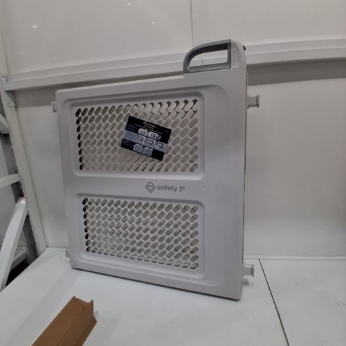 SAFETY 1ST LIFT, LOCK & SWING DUAL-MODE GATE - 28" - 42"X 26" - GREY (MODEL:GA048CWHOF1) image 2