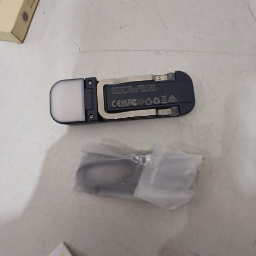 GLOCUSENT BOOK LIGHT - 1.6W (MODEL: A106) image 4