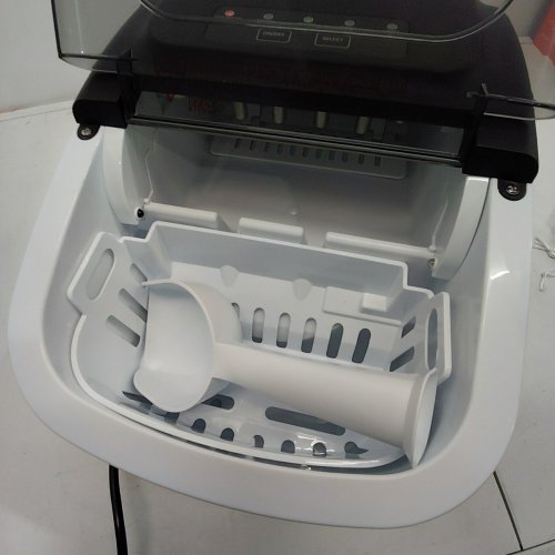 ECOZY PORTABLE COUNTERTOP ICE MAKER - MAKES 26LBS A DAY - 115V - BLACK - (MODEL: IM-BS260C) image 4