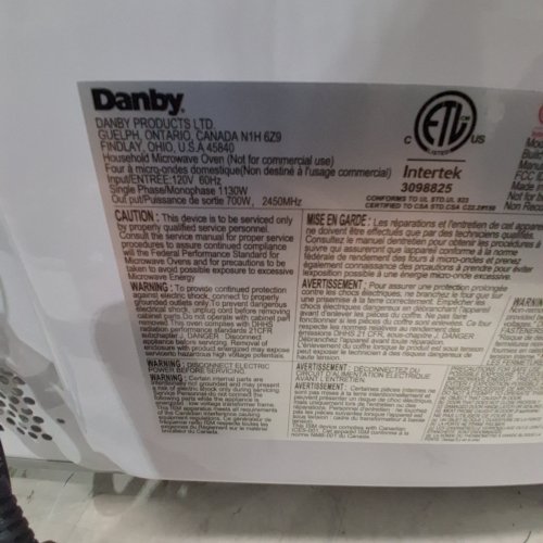 DANBY RETRO COUNTERTOP MICROWAVE - 700W - 0.7CU.FT - GREEN (MODEL: DMW07E1GDB) image 9