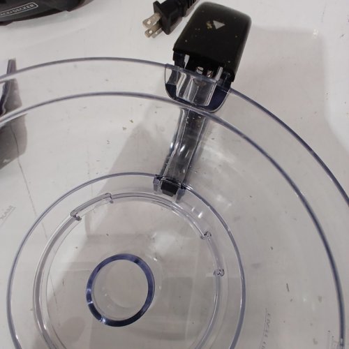 BLACK+DECKER FOOD PROCESSOR WITH STAINLESS STEEL BLADE - 8-CUP CAPACITY- BLACK (MODEL: FP4200) image 4