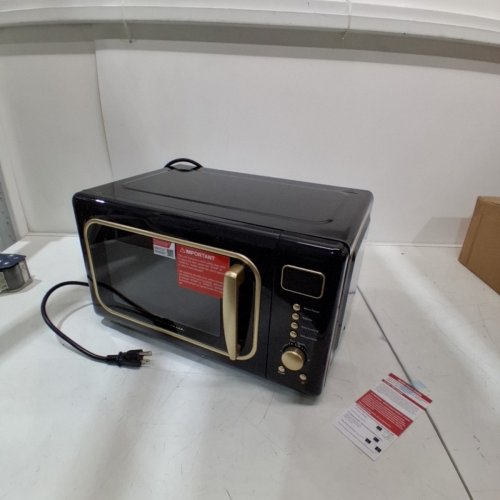FRIGIDAIRE RETRO STYLE COMPACT MICROWAVE OVEN - 0.7CU.FT - 700W - BLACK/GOLD (MODEL: EMW788-BLACKGLD) image 5