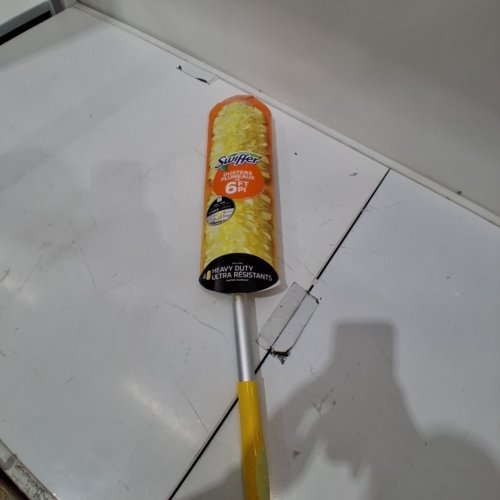 SWIFFER DUSTERS HEAVY DUTY 6FT EXTENDABLE HANDLE STARTER KIT FOR MULTI SURFACE CLEANING (MODEL: 030772154229) image 5