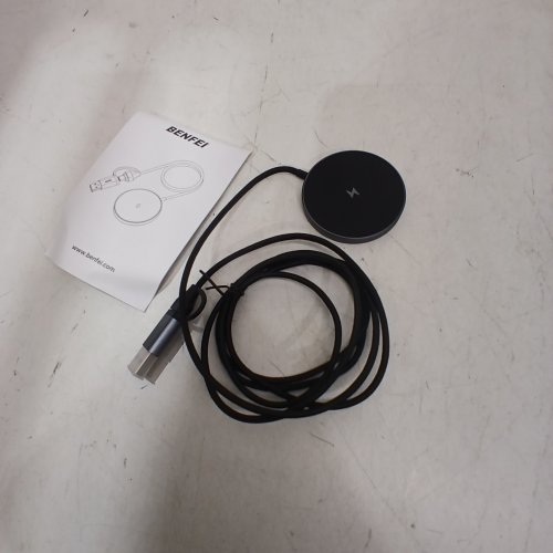BENFEI MAGNETIC MAG SAFE WIRELESS CHARGER PAD - 15W - BLACK/GREY (MODEL: 000401 ) image 3