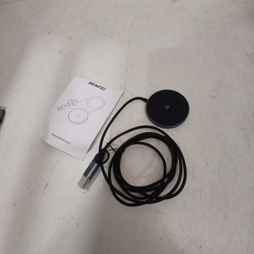 BENFEI MAGNETIC MAG SAFE WIRELESS CHARGER PAD - 15W - BLACK/GREY (MODEL: 000401 ) image 4