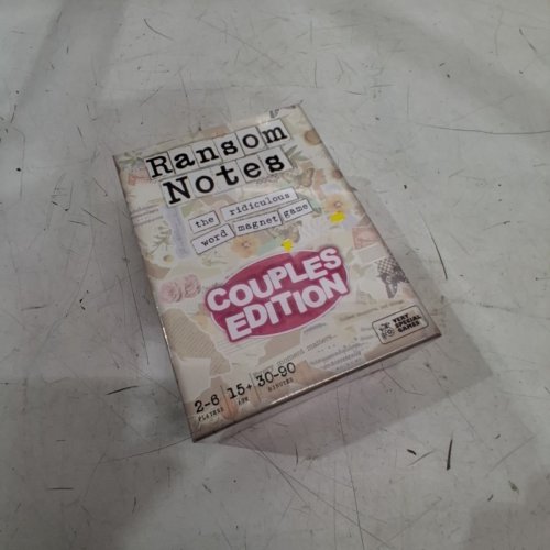 RANSOM NOTES COUPLES EDITION WORD MAGNET PARTY GAME - 2-6 PLAYERS - AGES 15+ image 2