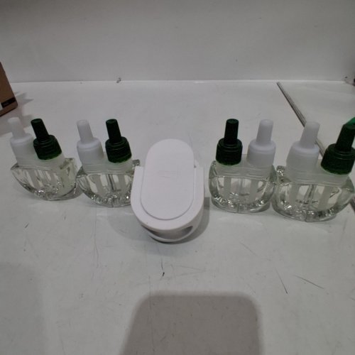 4PK FEBREZE PLUG IN AIR FRESHENER ODOR-FIGHTING SCENTED OIL REFILL -BAMBOO SCENTED image 2