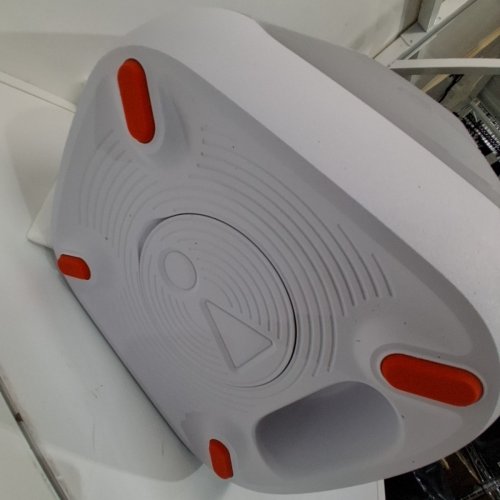 JBL PARTYBOX CLUB 120 - PORTABLE BLUETOOTH PARTY SPEAKER WITH FOLDABLE HANDLE - WHITE (MODEL:JBLPBCLUB120SWAM) image 4