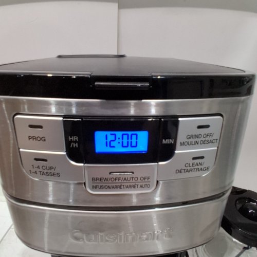 CUISINART AUTOMATIC GRIND AND BREW COFFEEMAKER WITH 1-4 CUP SETTING AND AUTO-SHUTOFF - 12 CUPS - BLACK/STAINLESS STEEL (MODEL: DGB-400C) image 2