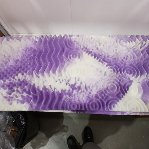 DREAMSMITH 7-ZONE FULL MEMORY FOAM MATTRESS TOPPER - 3" THICKNESS - DOUBLE/FULL 54" X 75" - PURPLE / WHITE image 5