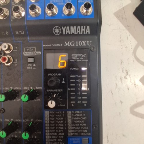 YAMAHA MG10XU 10-CHANNEL ANALOG MIXER - BLACK/BLUE - (MODEL: MG10XU //IN YEM) image 2