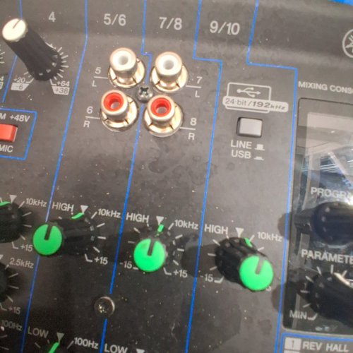 YAMAHA MG10XU 10-CHANNEL ANALOG MIXER - BLACK/BLUE - (MODEL: MG10XU //IN YEM) image 4