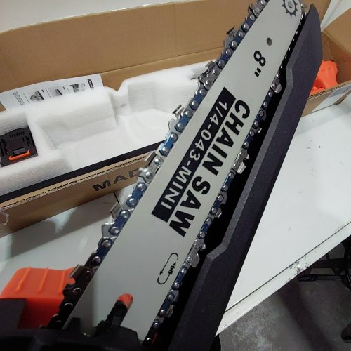 VANKERY CORDLESS BATTERY OPERATED POLE SAW - 21 V - ORANGE / BLACK (MODEL: VP800) image 6