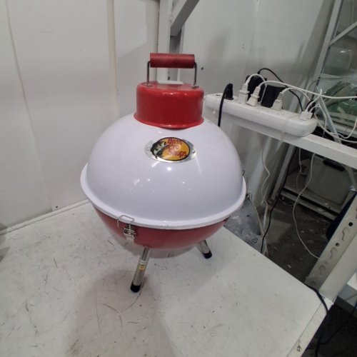 TABLE TOP BOBBER CHARCOAL GRILL - RED AND WHITE (MODEL: 101334555) image 2