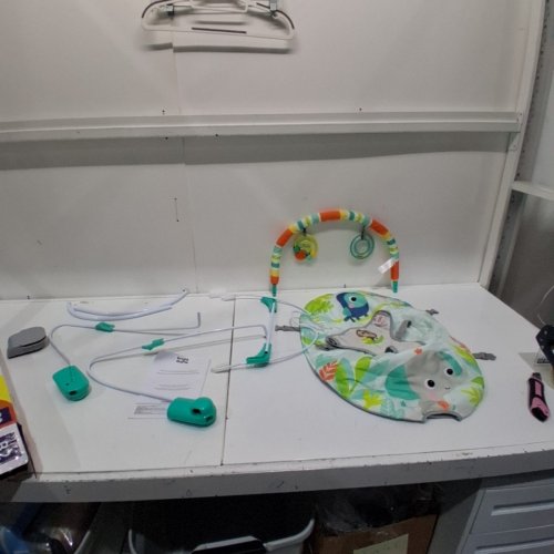 BRIGHT STARS VIBRATING BOUNCER WITH TOY BAR - RAINFOREST VIBES image 2