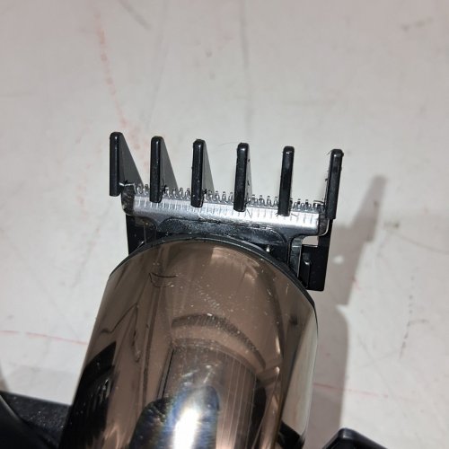 UFREE ALL-IN-ONE BEARD WATERPROOF TRIMMER WITH LED DISPLAY - SILVER (MODEL:U-1176) image 3