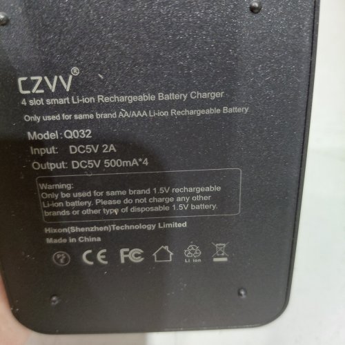4PK CZVV RECHARGEABLE AA BATTERIES WITH SMART LCD CHARGER - 1.5 V- 3500MWH - BLACK (MODEL: Q032) image 3