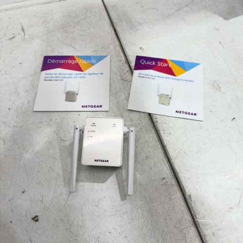 NETGEAR WIFI RANGE EXTENDER - COVERAGE UP TO 1200 SQ.FT. AND 20 DEVICES WITH AC1200 DUAL BAND WIRELESS SIGNAL BOOSTER & REPEATER - (MODEL: EX6120) image 3