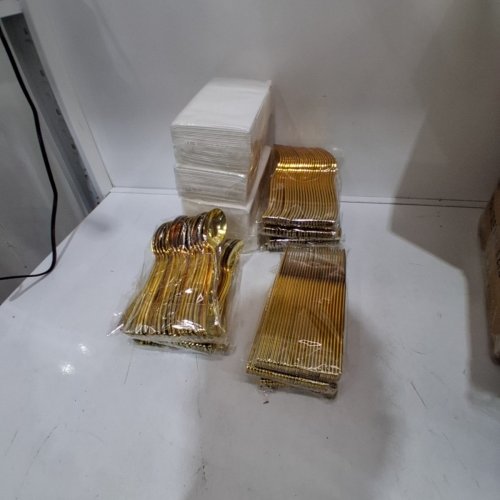 700PC DINNERWARE SET FOR WEDDING, PARTY, EVENT, 100 PLACE SETTINGS - GOLD/WHITE image 3