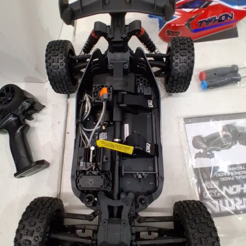 1/8 TYPHON MEGA 665 4X4 RTR BRUSHED BUGGY - RED\BLUE (MODEL:ARA4206V4T3) image 3