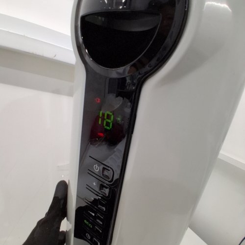 DELONGHI RADIAS OIL FILLED RADIATOR, ECO DIGITAL FULL ROOM RADIANT ELECTRIC SPACE HEATER - LIGHT GREY (MODEL:TRRS0715ECA) image 2